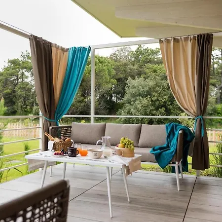 The Chic Lino Delle Fate Eco 2 Bed Bungalow Sleeps 7 Feriehus *